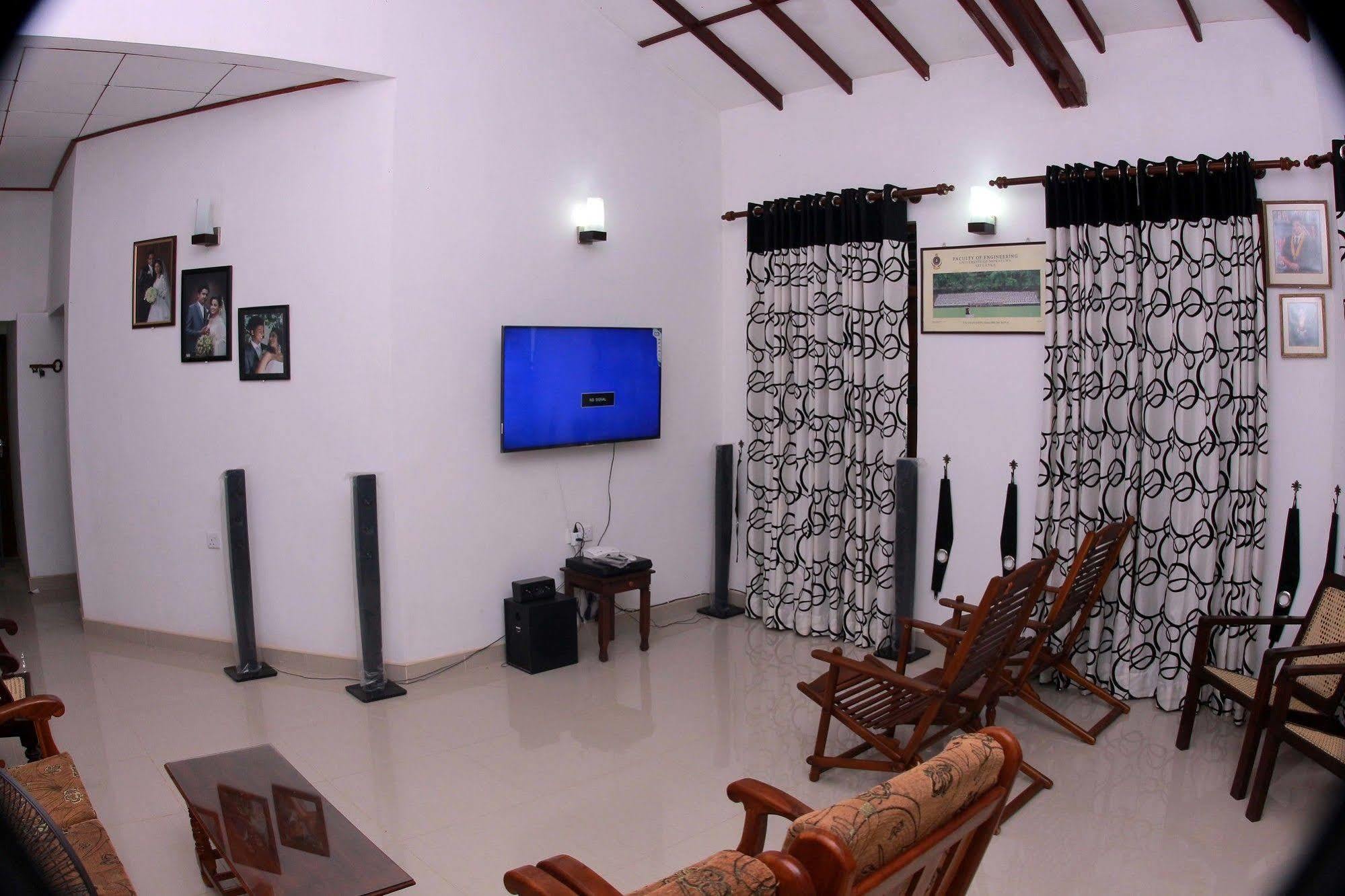 The Hermitage Negombo Kurana Katunayaka Bagian luar foto